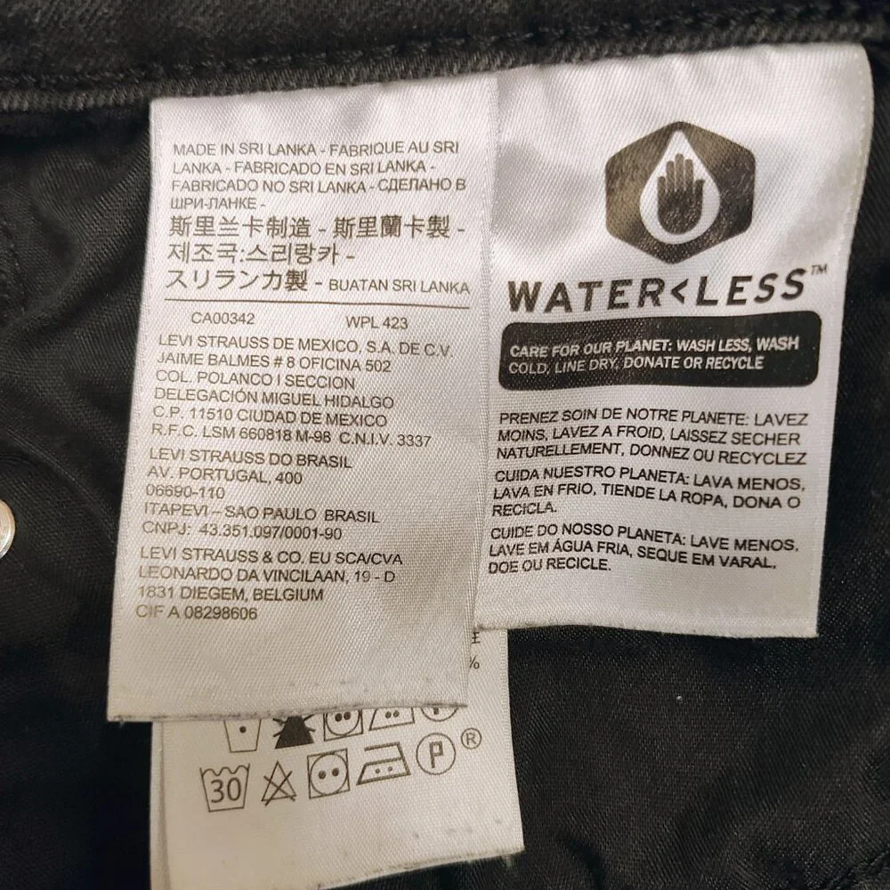 Levi's 711 Skinny Jeans, Size 33, Gently Used - Picture 6 of 6